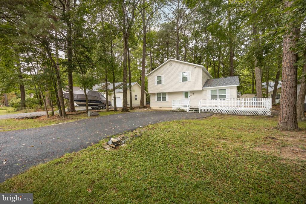 63 NEWPORT DRIVE