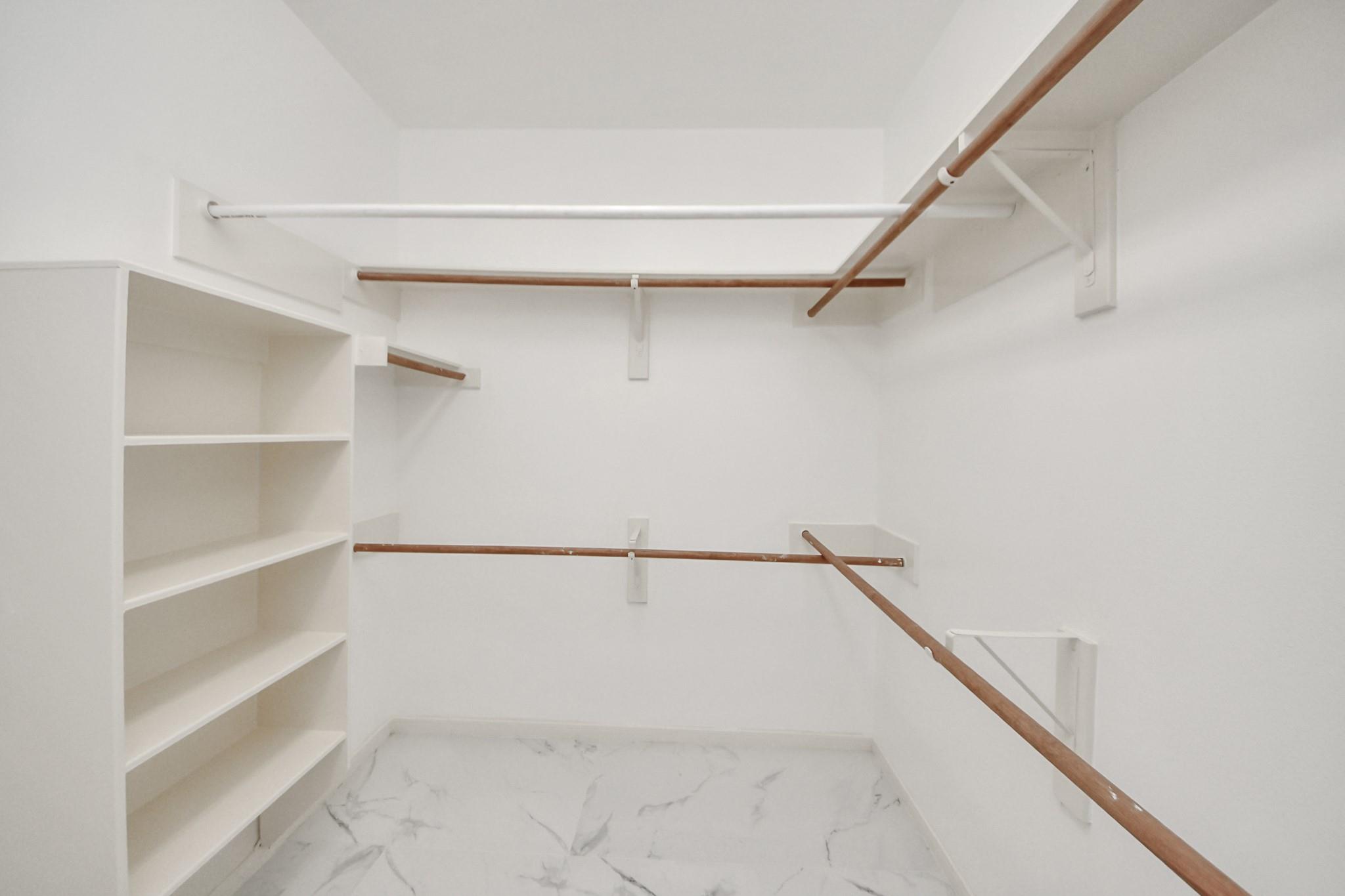 3138 Waters View Drive