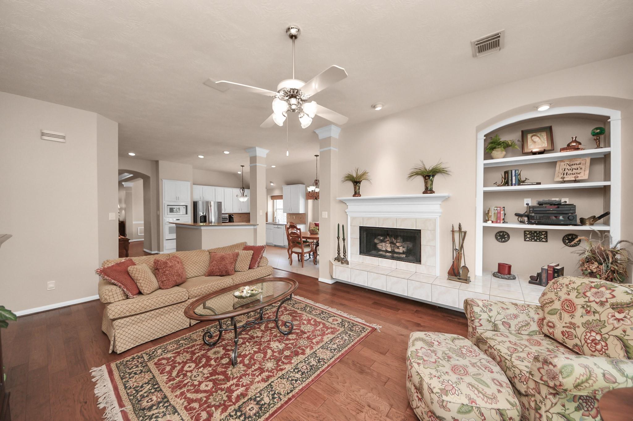 4139 Lakeshore Forest Drive