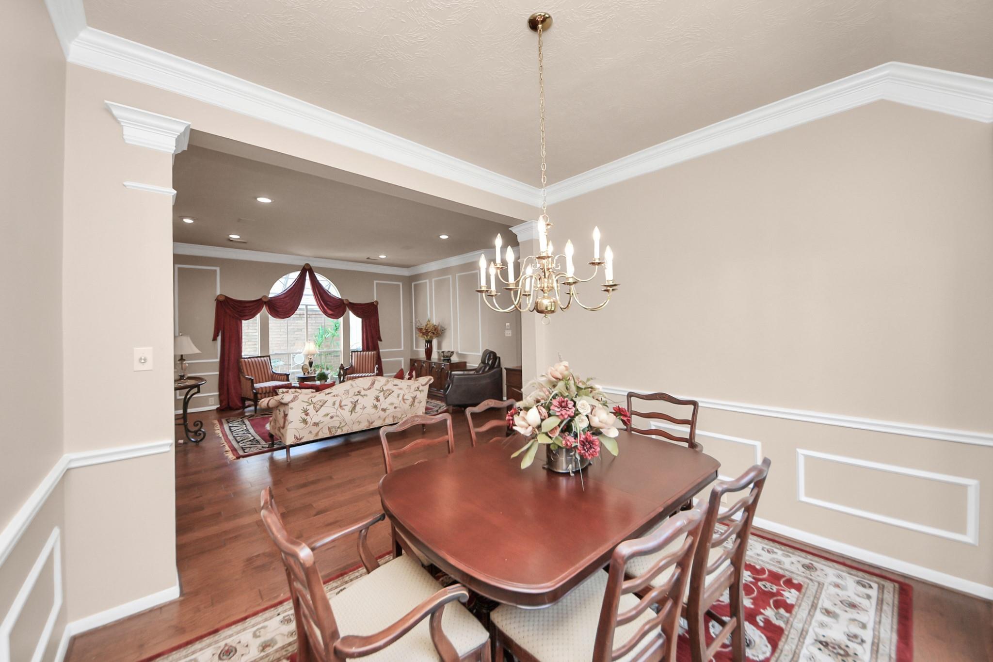 4139 Lakeshore Forest Drive