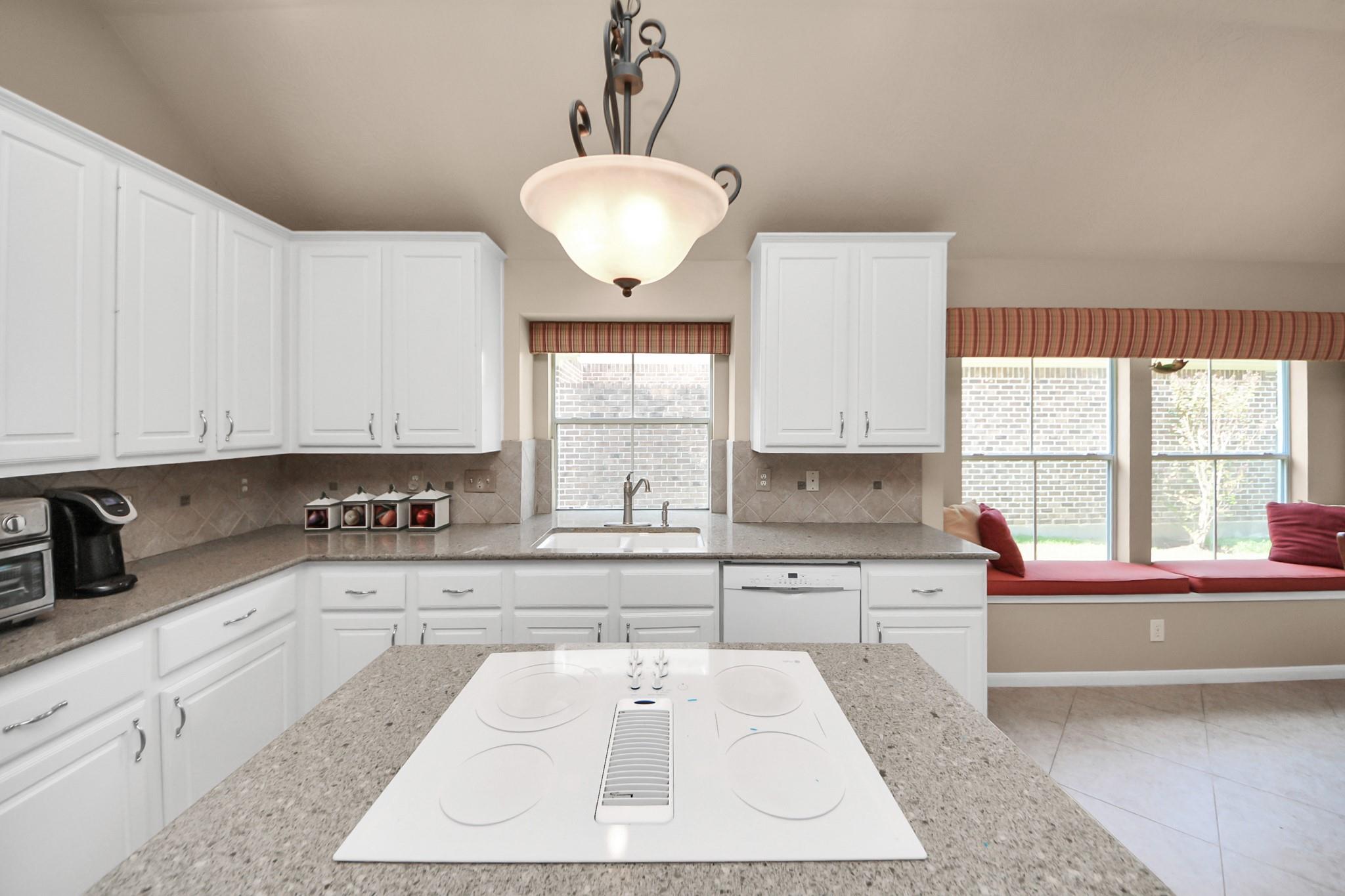 4139 Lakeshore Forest Drive