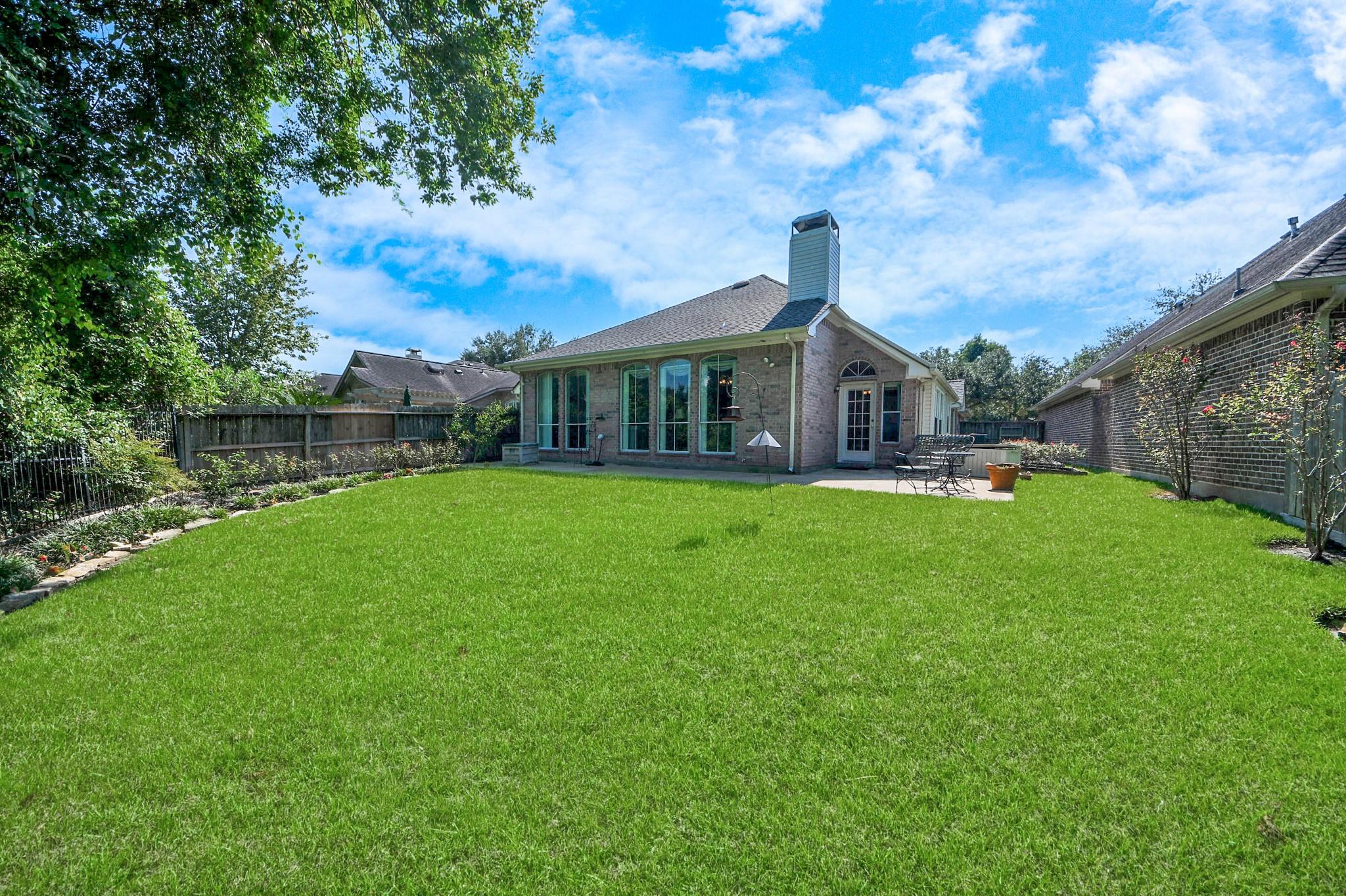 4139 Lakeshore Forest Drive