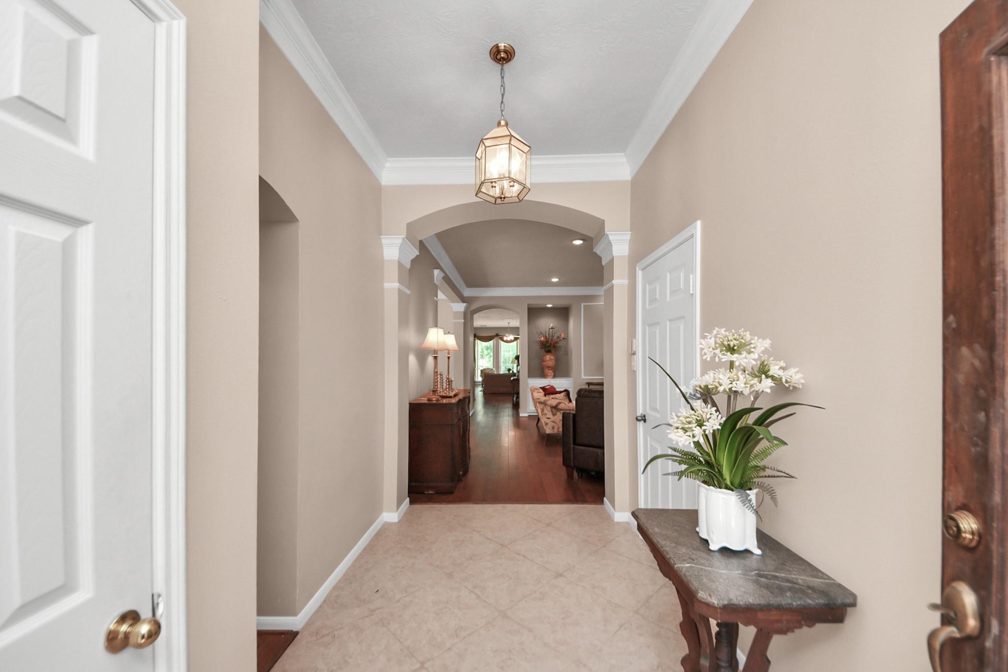 4139 Lakeshore Forest Drive