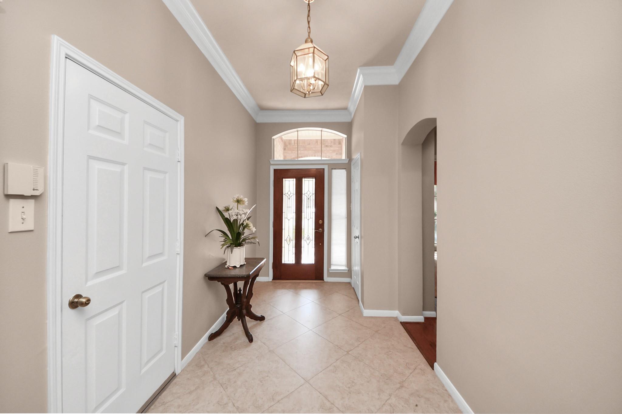 4139 Lakeshore Forest Drive