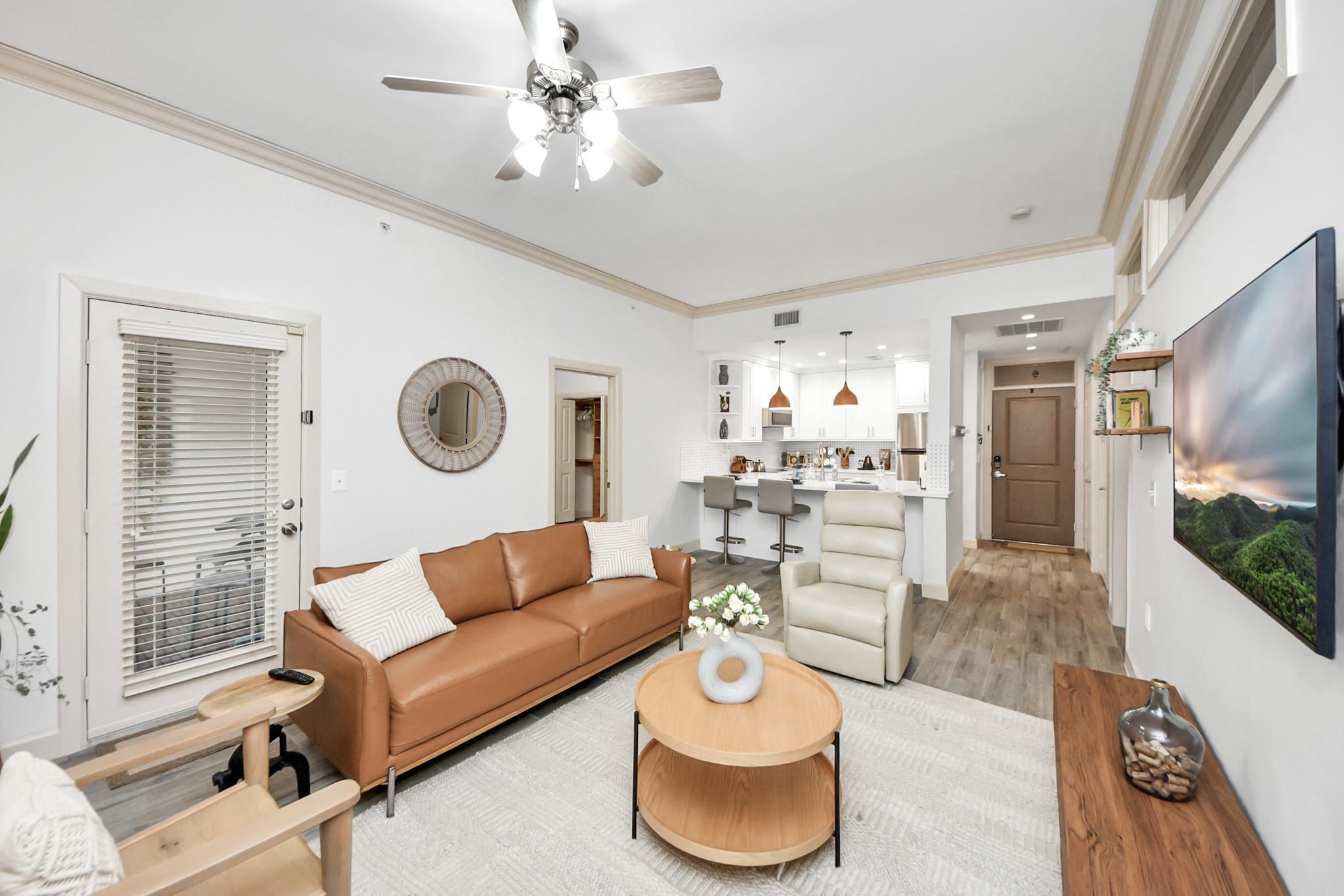 1900 Genesee Street # 204