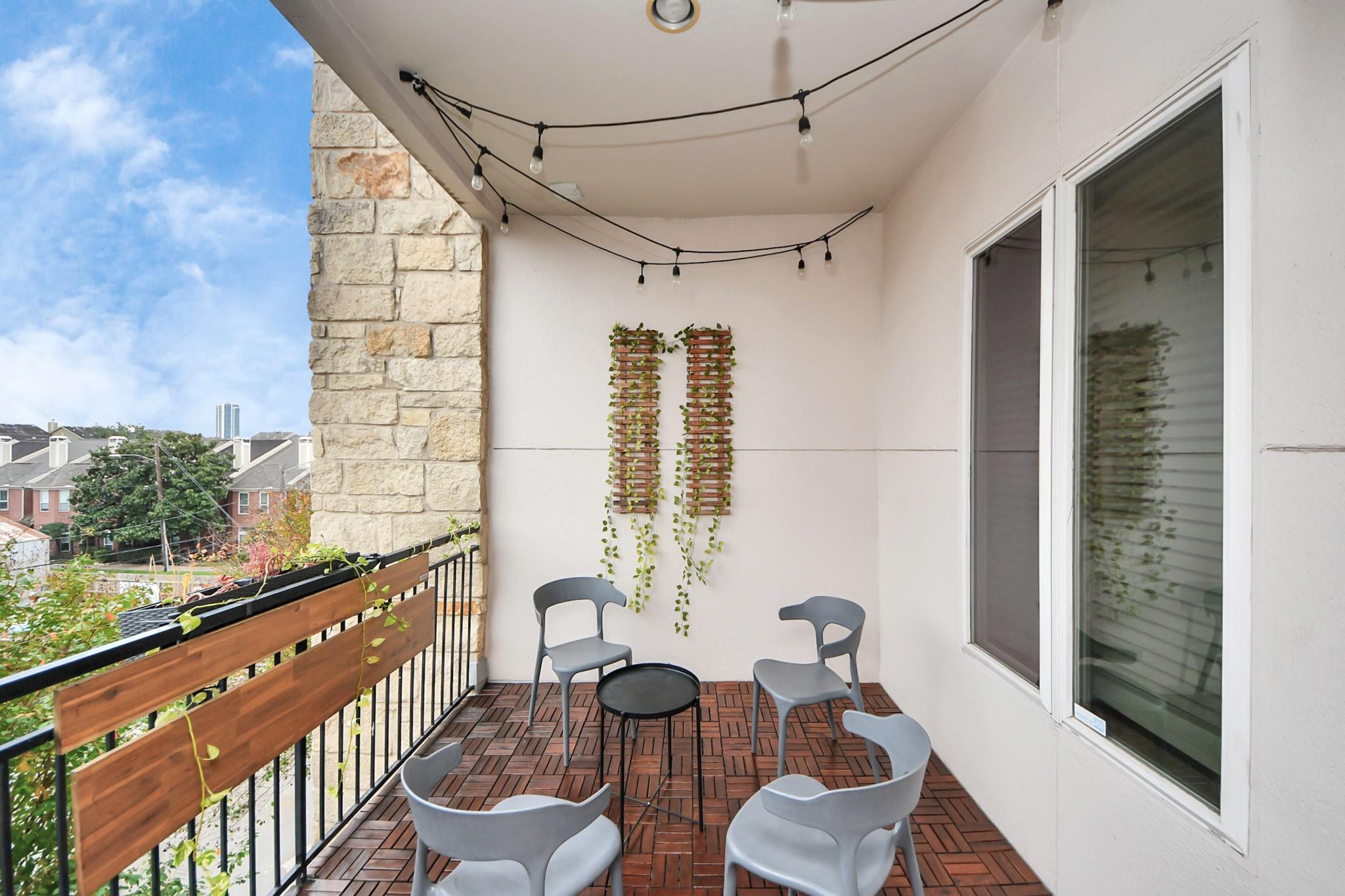 1900 Genesee Street # 204