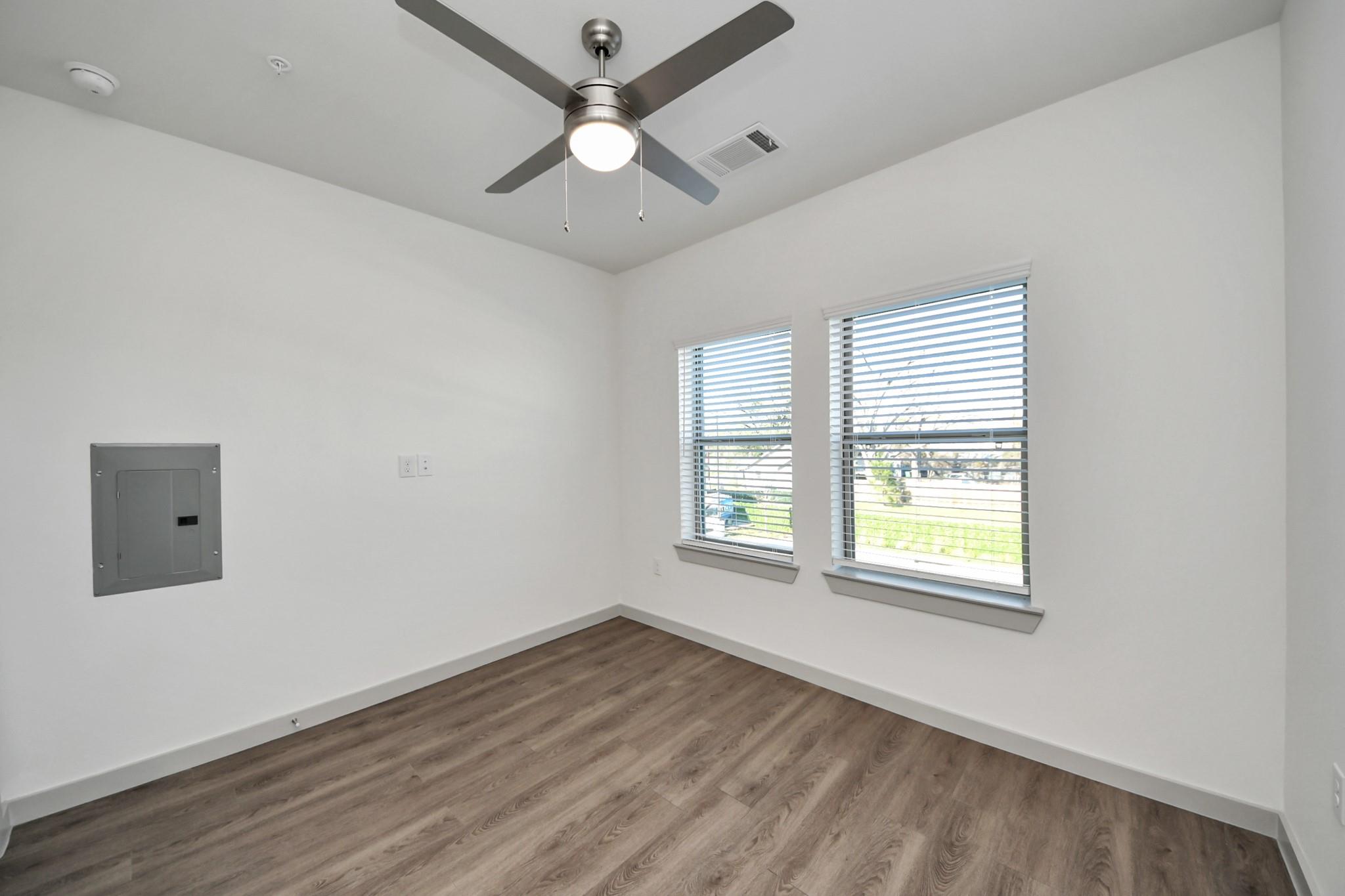 1938 Knoll Street # 1109