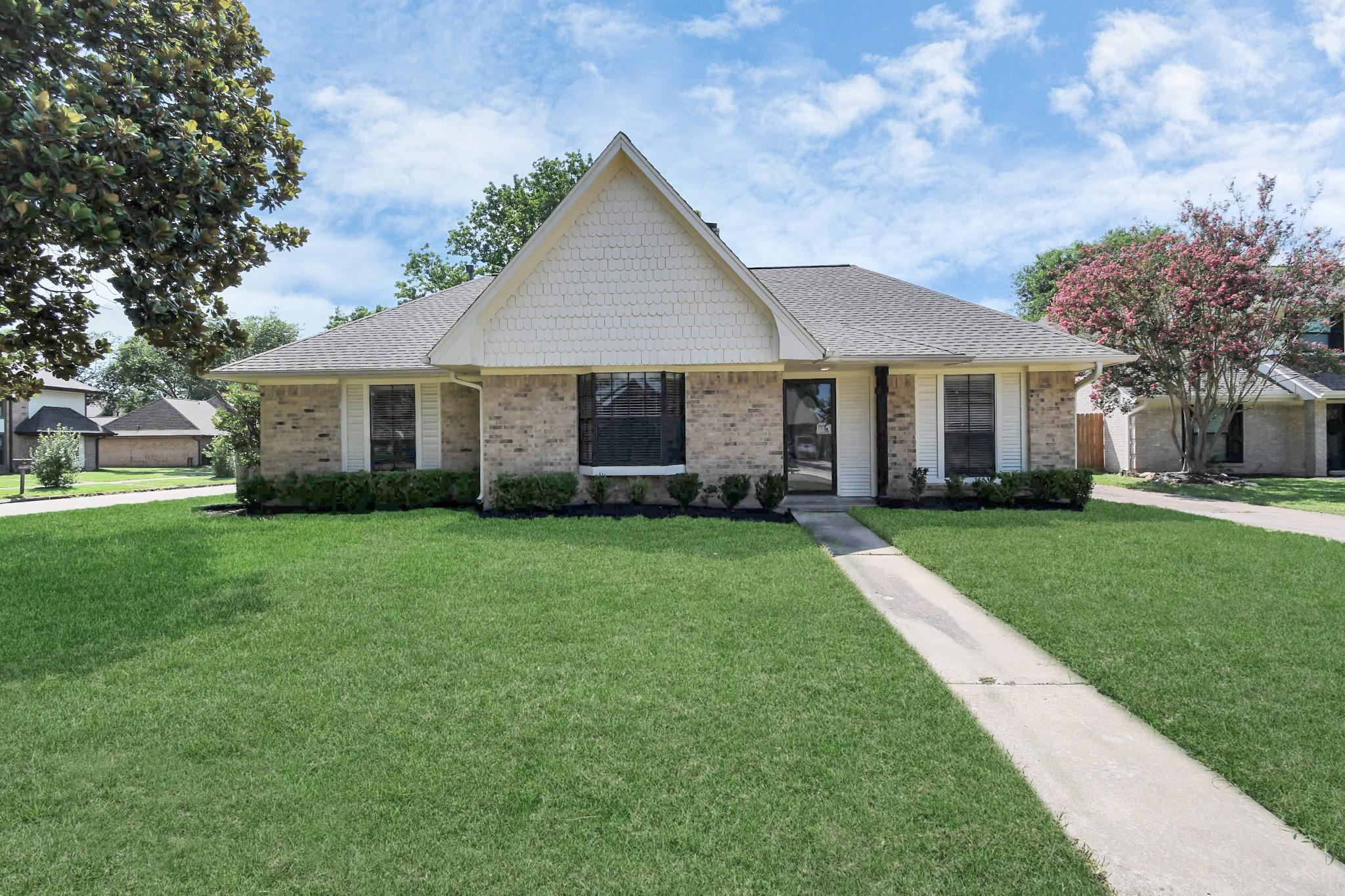 2514 Trailside Court