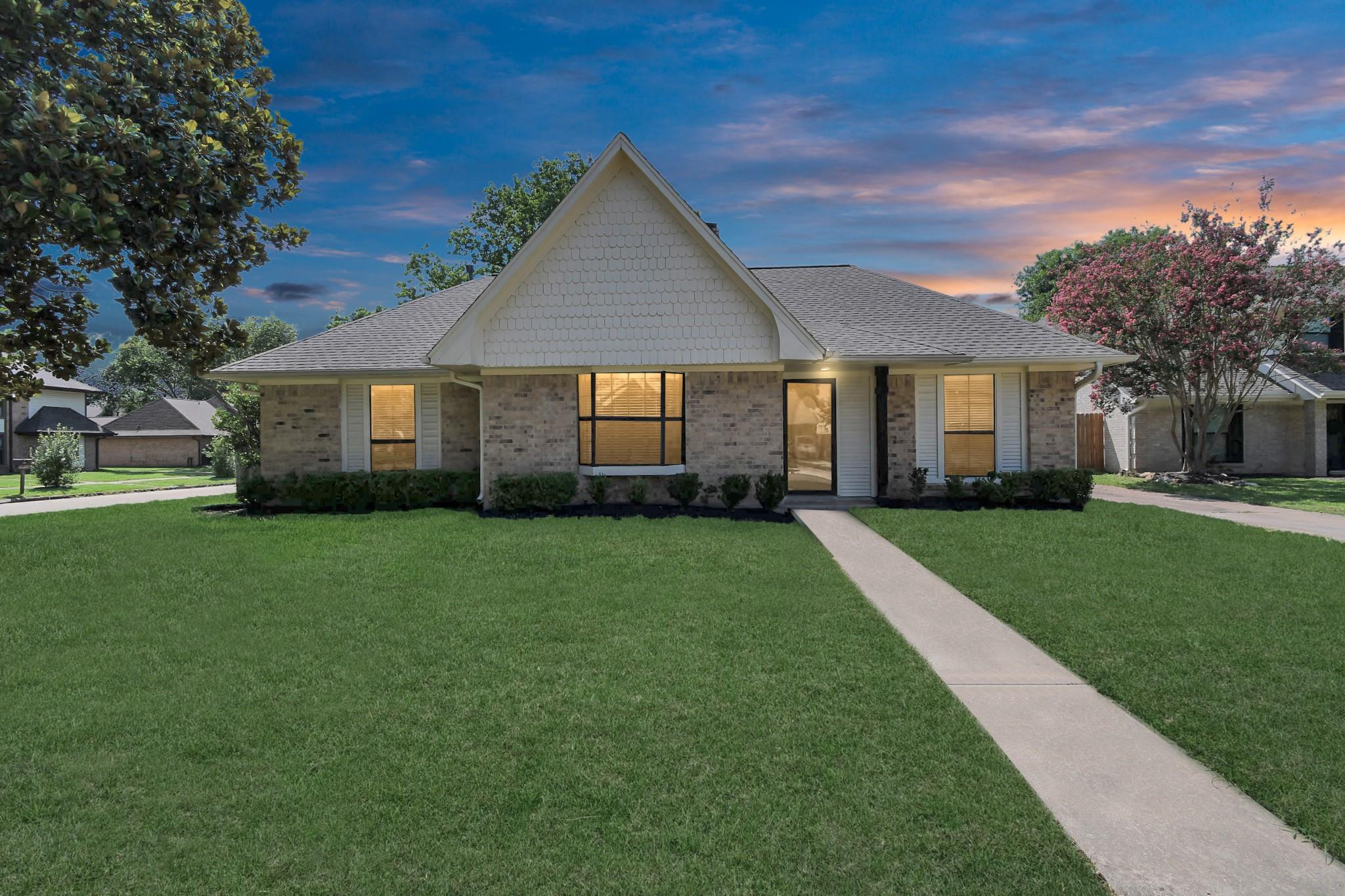2514 Trailside Court