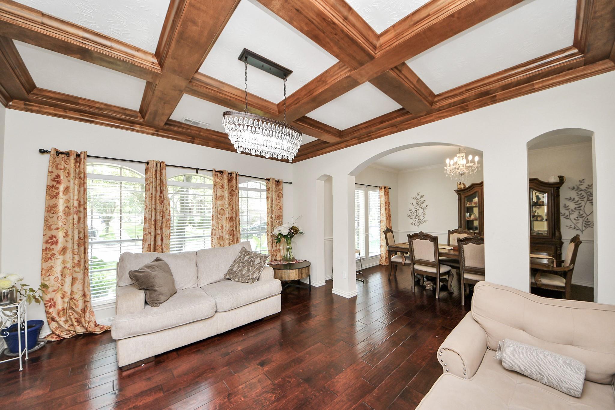 922 Bayhill Drive