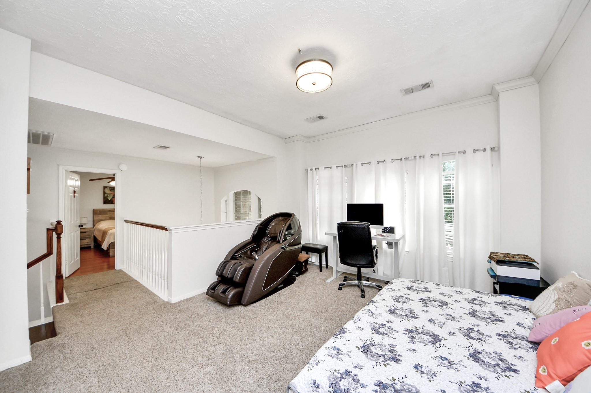 922 Bayhill Drive