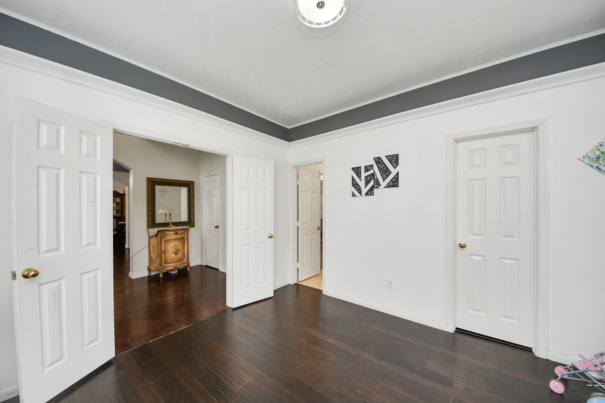 922 Bayhill Drive