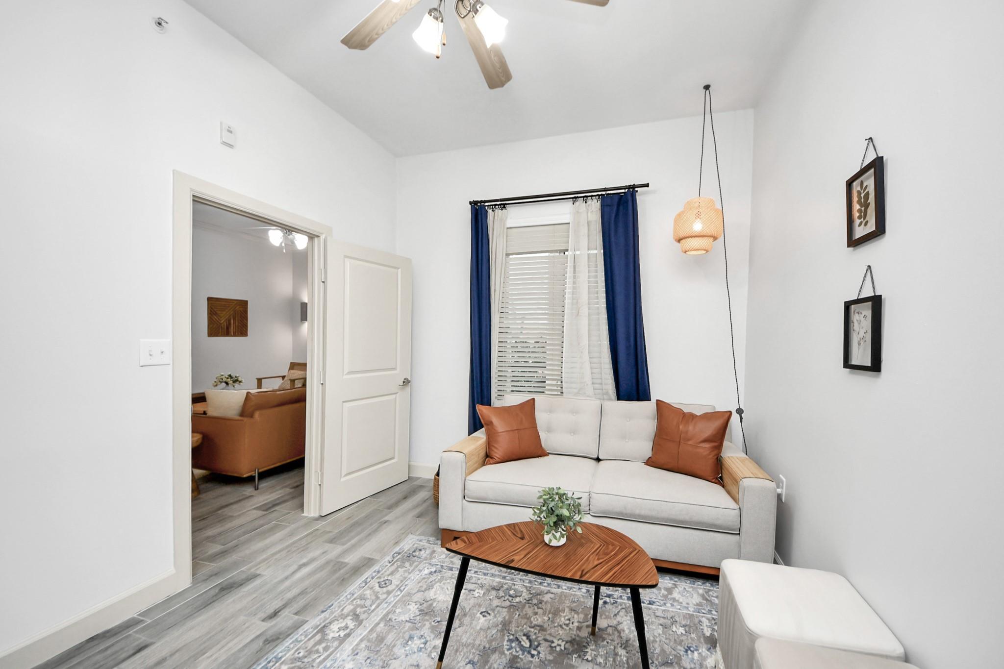 1900 Genesee Street # 204