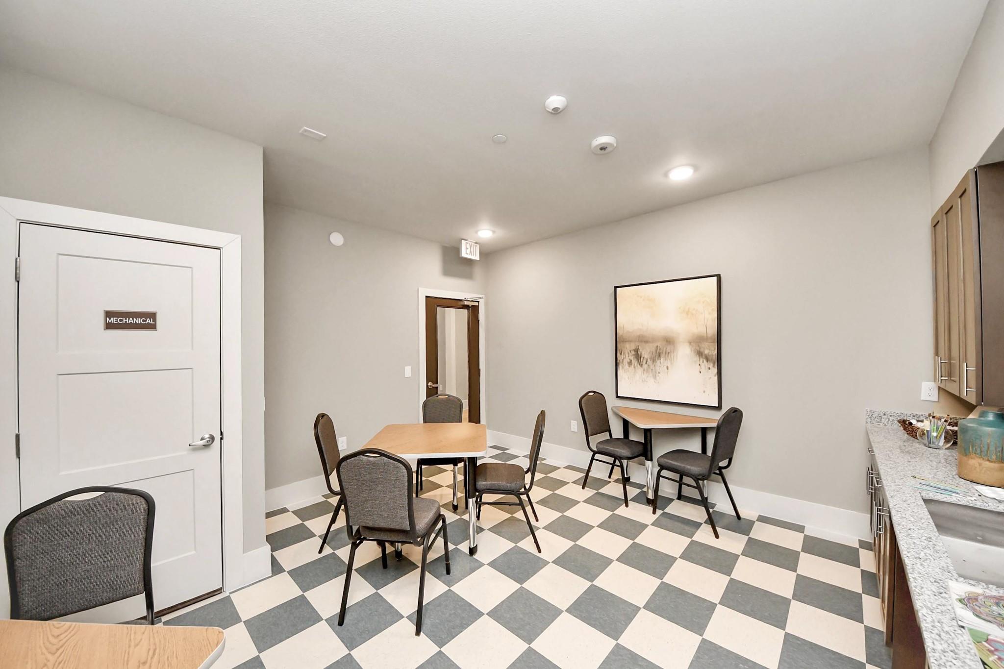 4639 Techniplex Drive # 1103