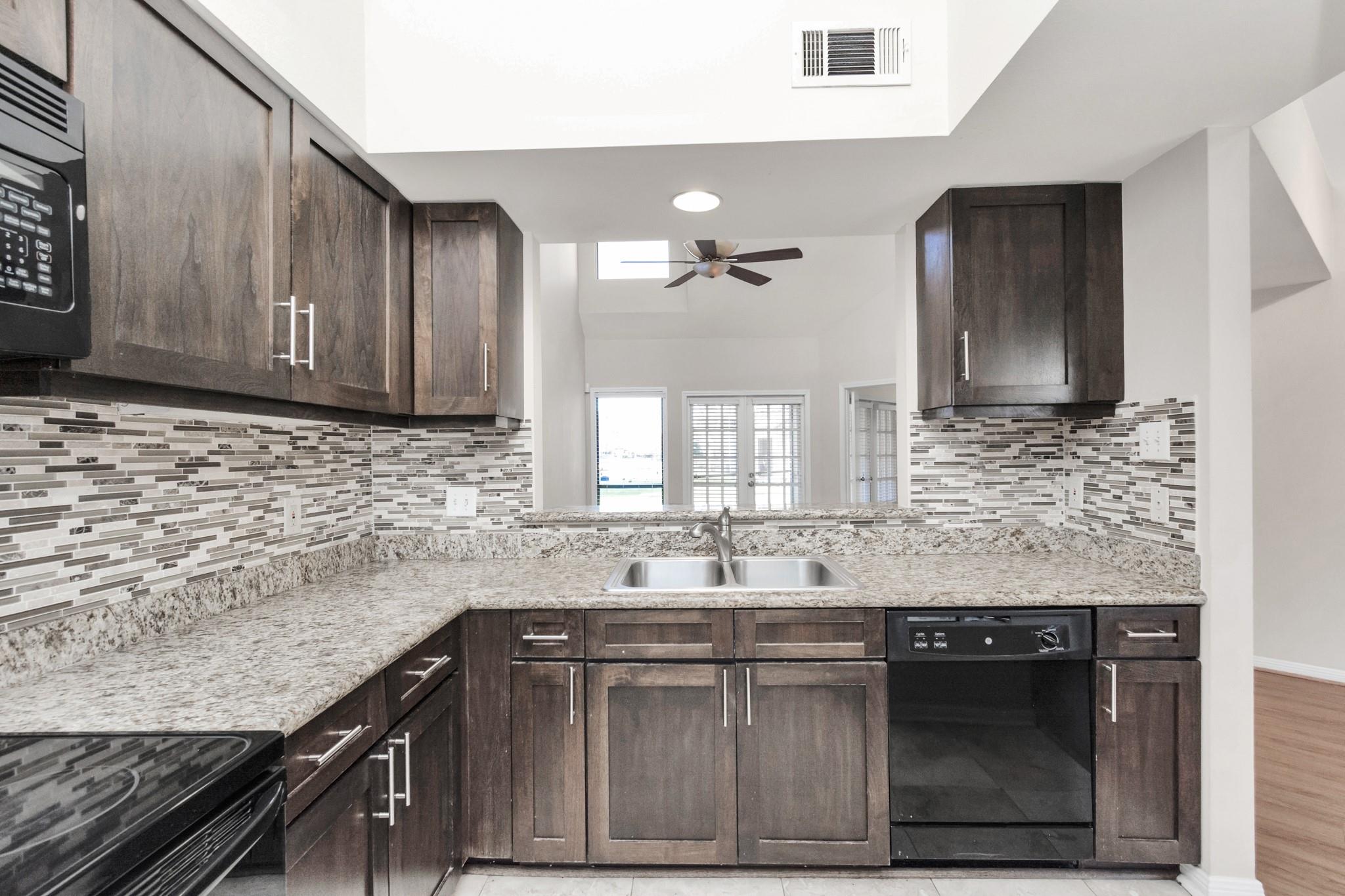 4144 Greystone Way # 703