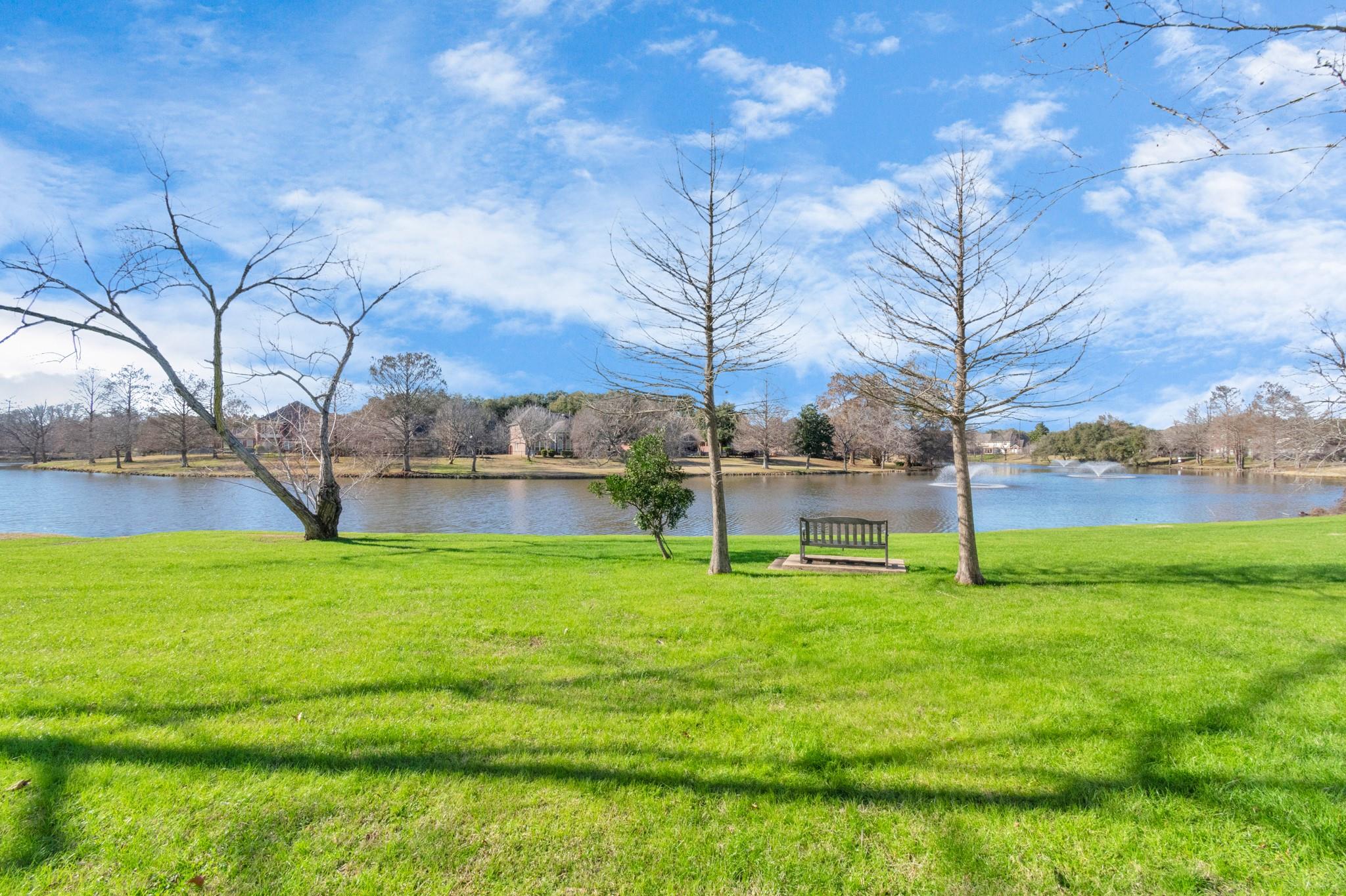 4144 Greystone Way # 703