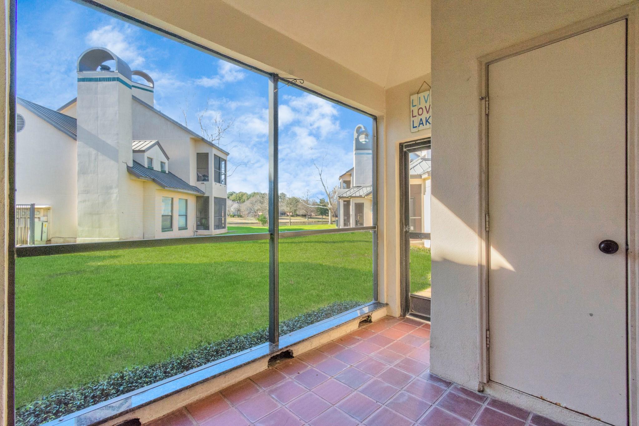 4144 Greystone Way # 703