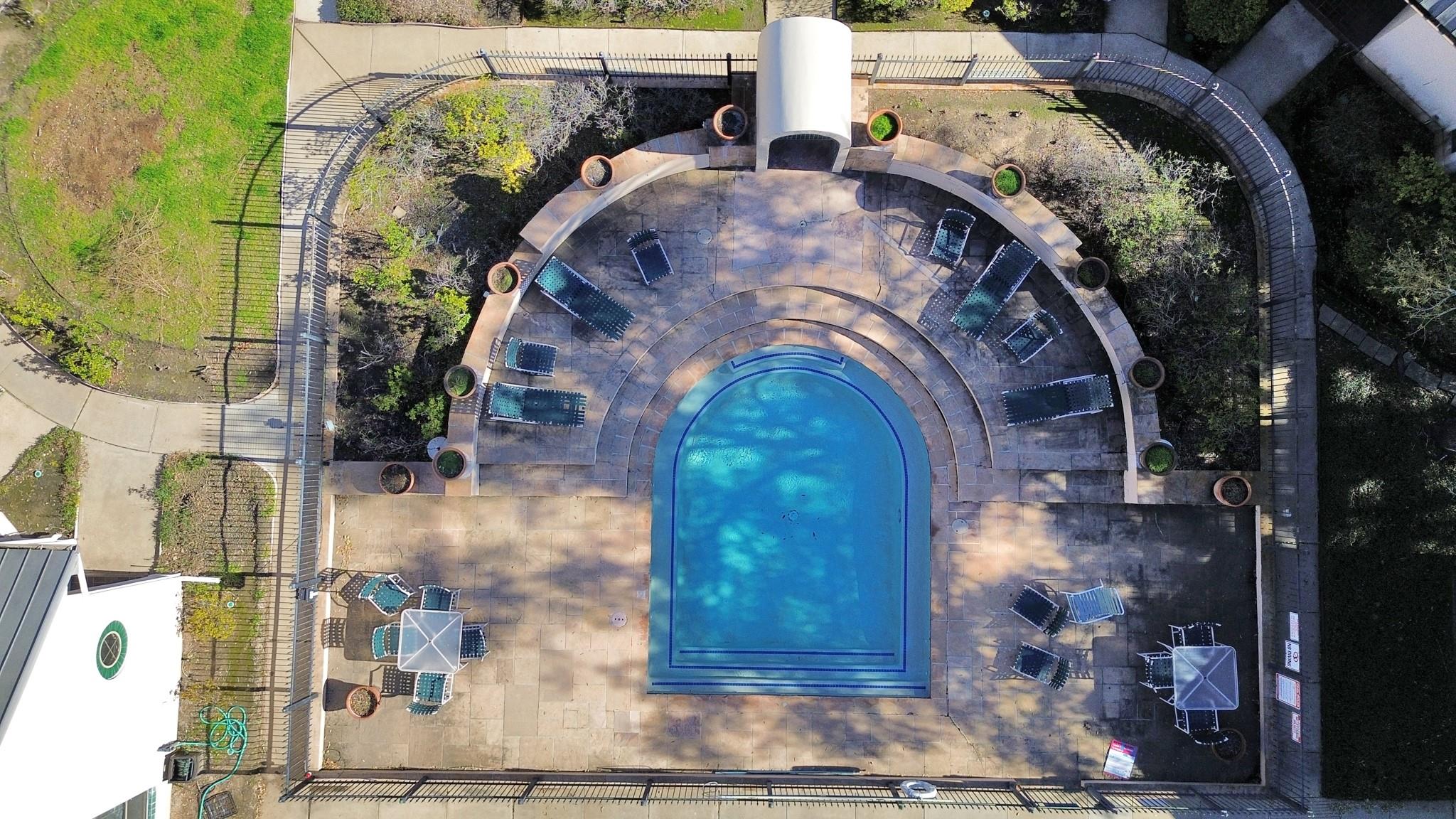 4144 Greystone Way # 703