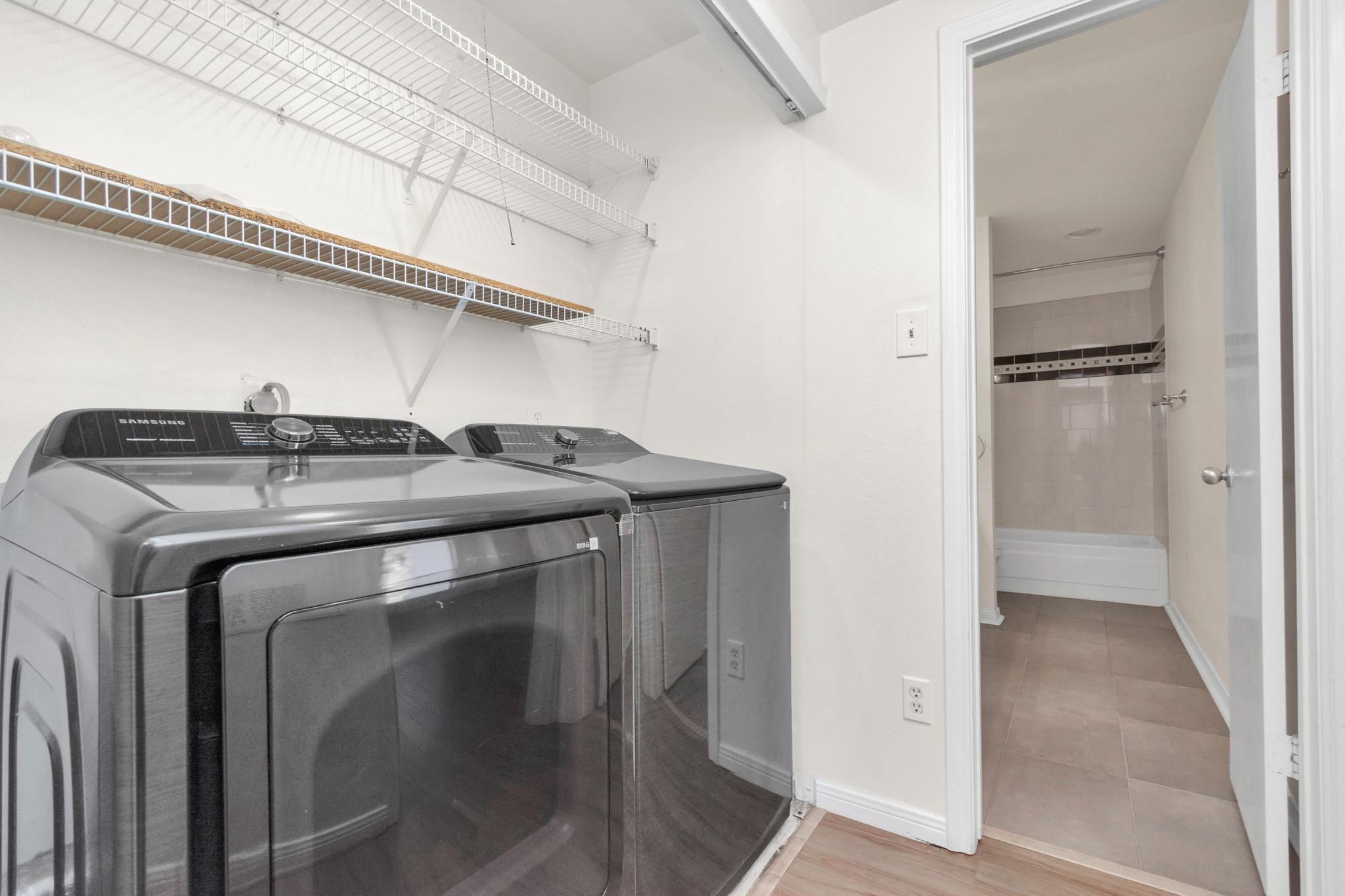 4144 Greystone Way # 703