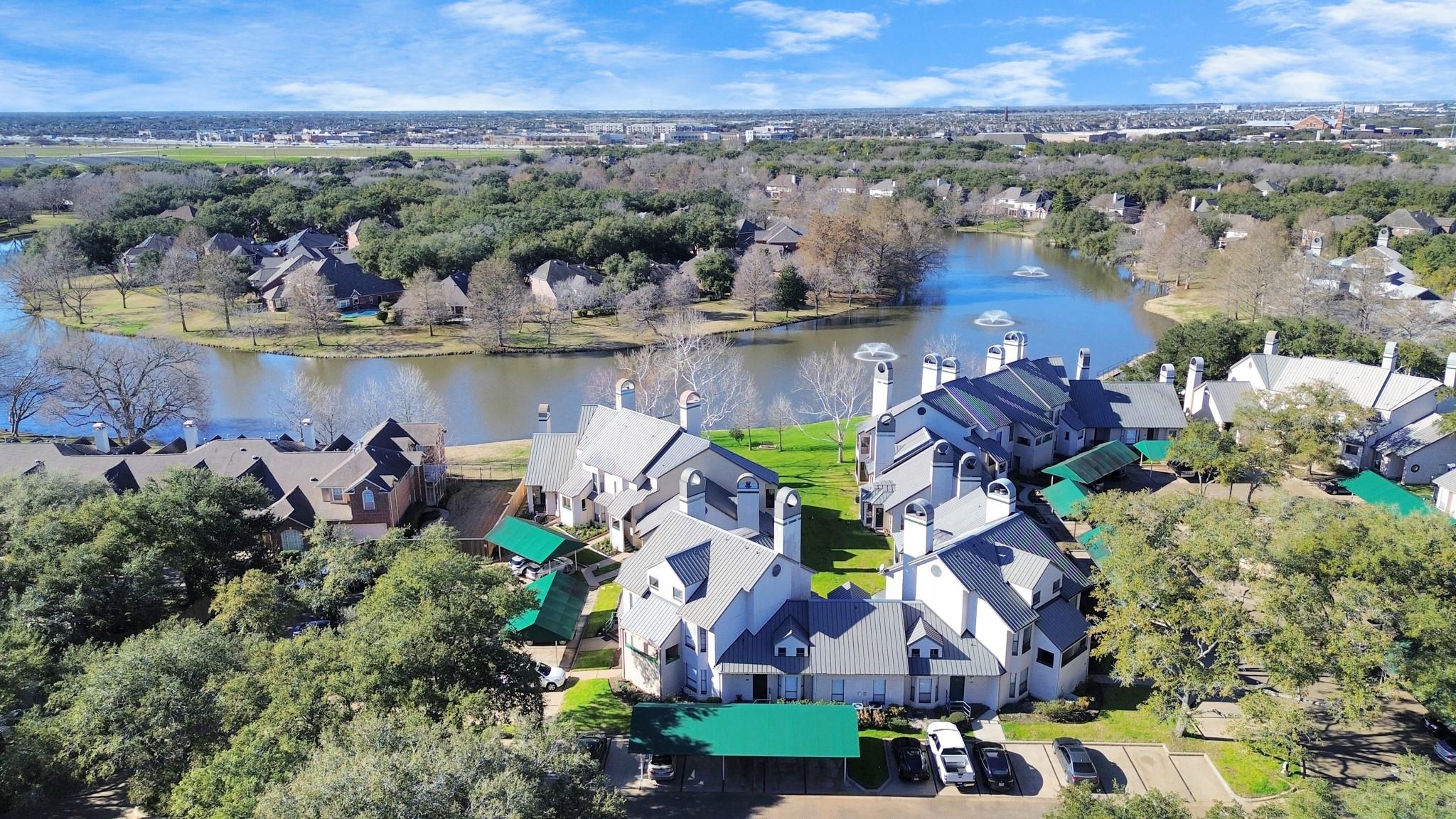 4144 Greystone Way # 703