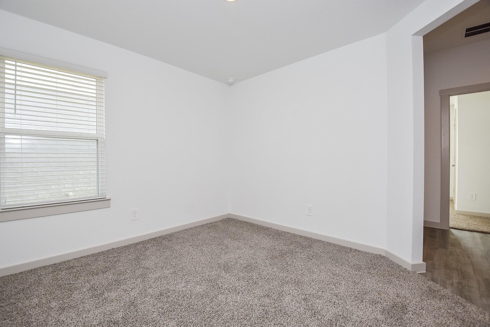 7827 Sleek Flock Lane