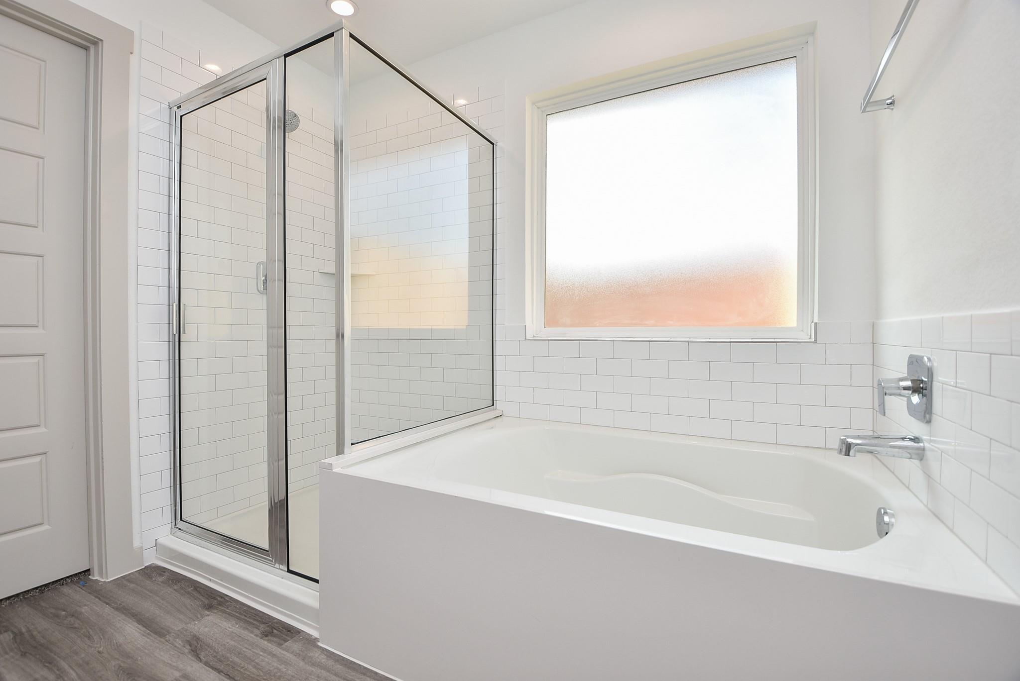 7827 Sleek Flock Lane