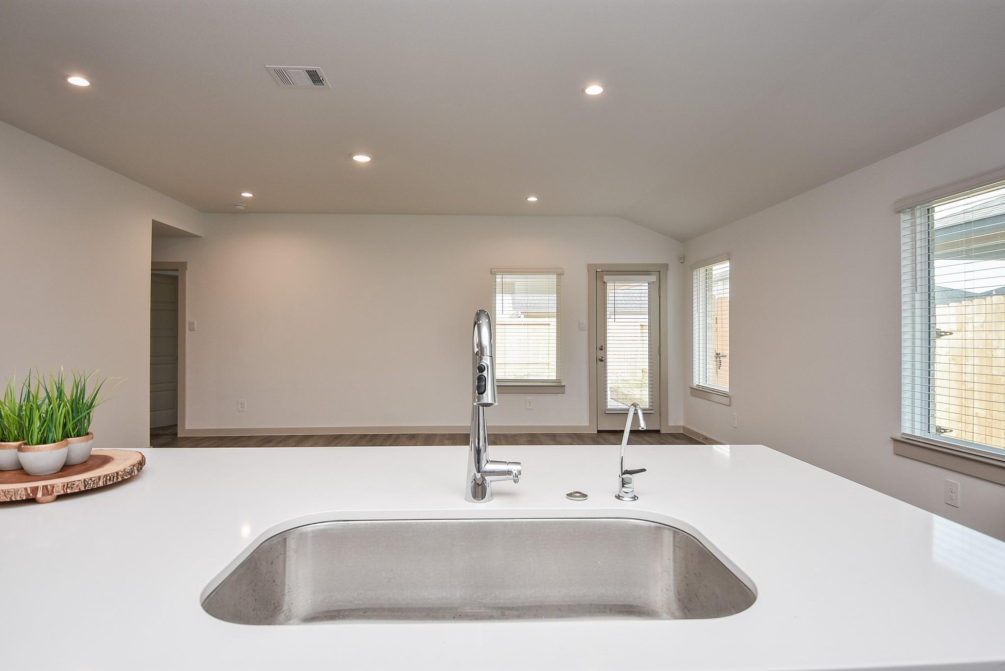 7827 Sleek Flock Lane