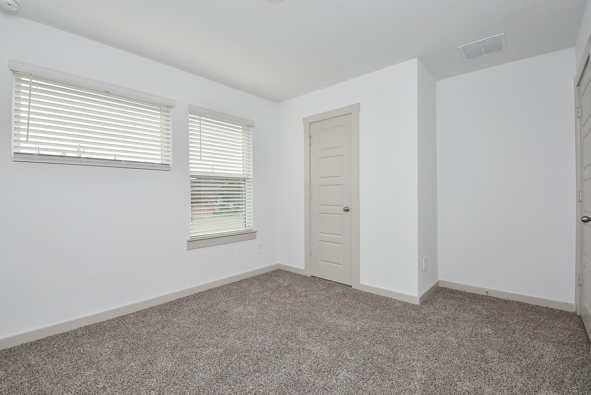 7827 Sleek Flock Lane