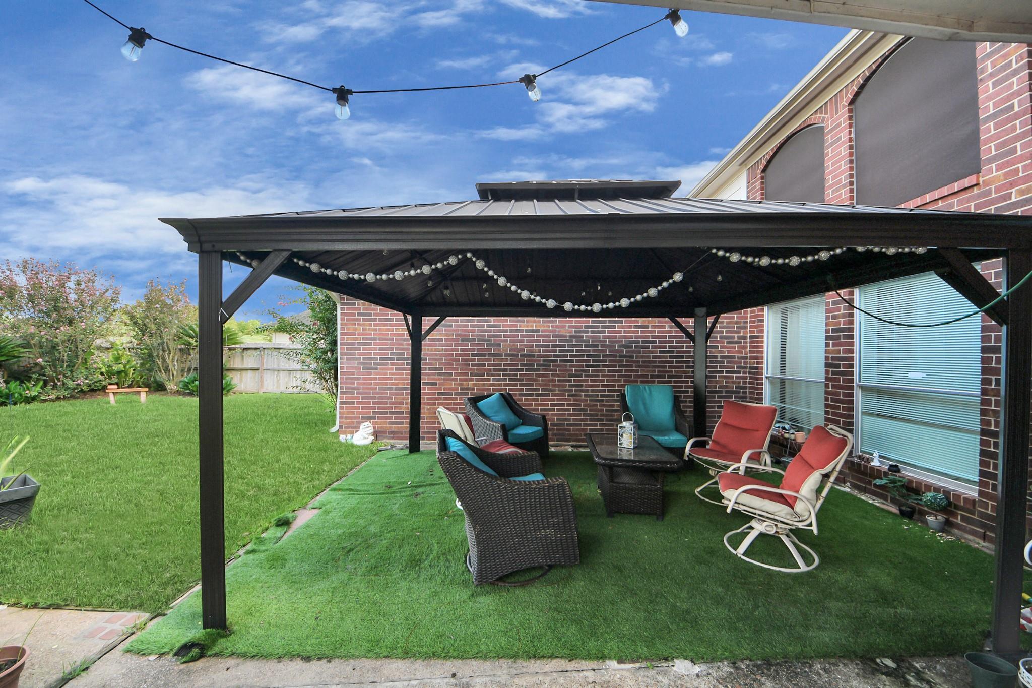 922 Bayhill Drive