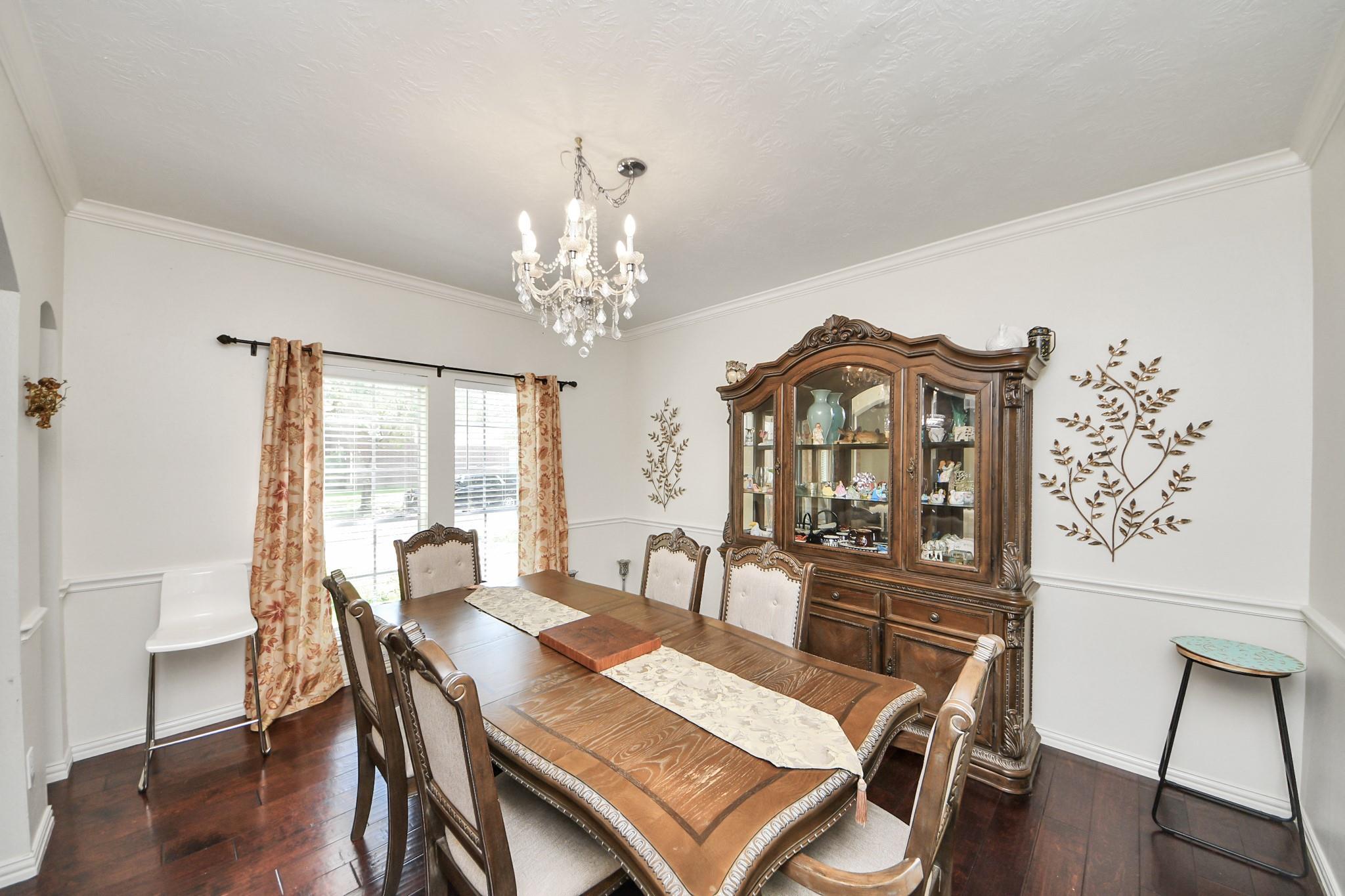 922 Bayhill Drive
