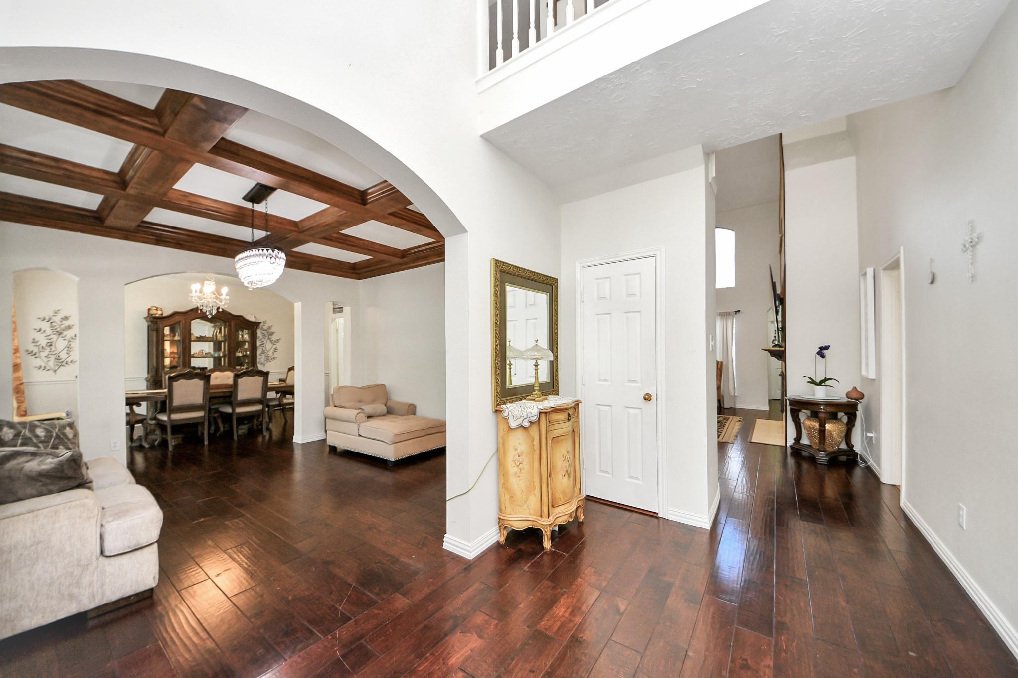 922 Bayhill Drive