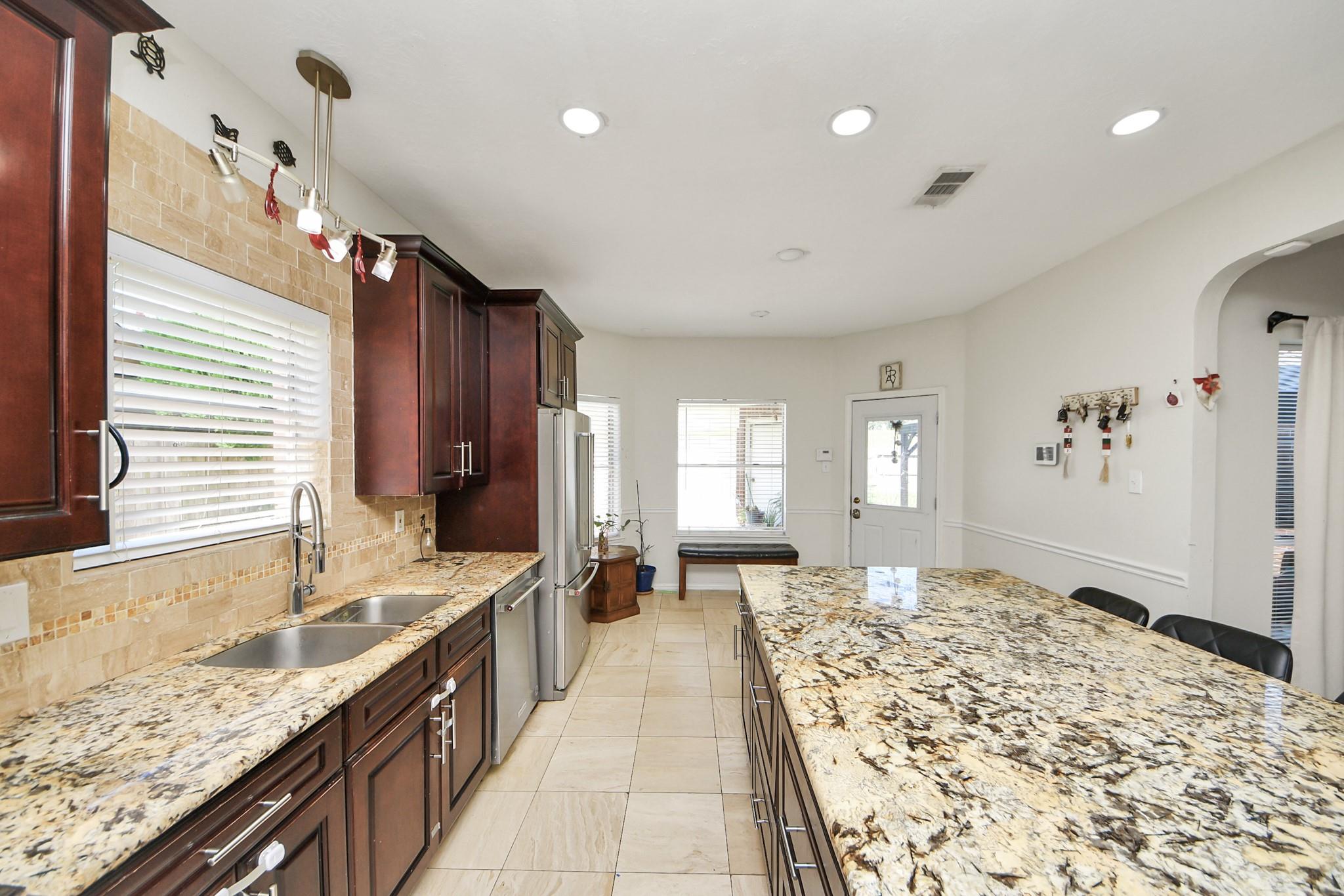 922 Bayhill Drive
