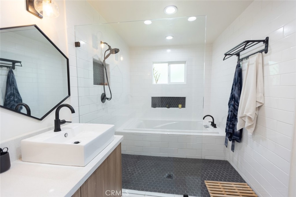 1361 Kenneth Drive