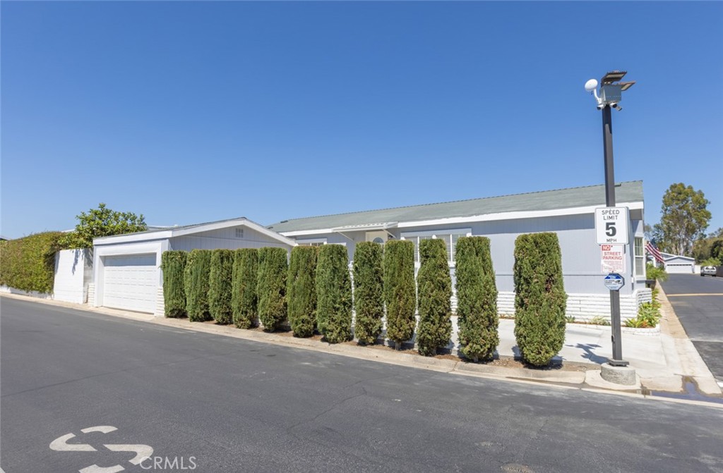 23301 Ridge Route 24