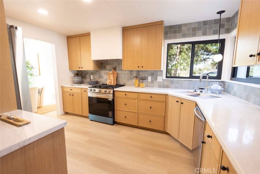 1095 Sea Terrace