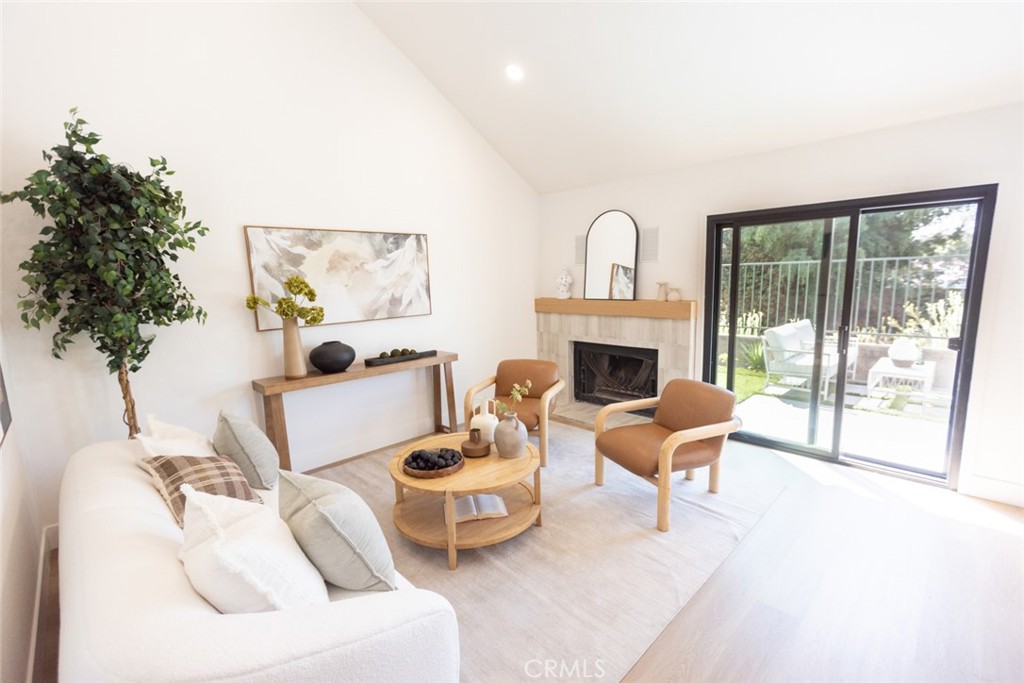 1095 Sea Terrace