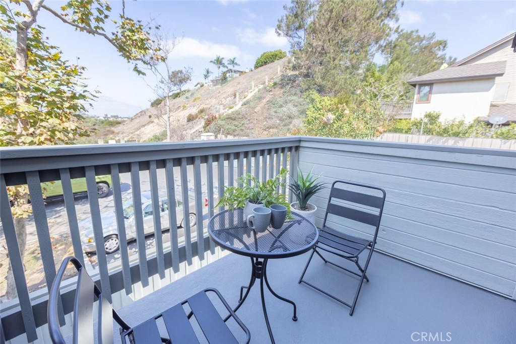 1095 Sea Terrace
