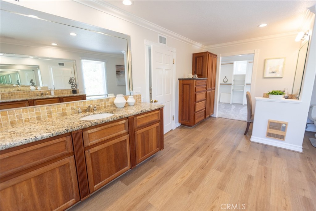 9731 Rangeview