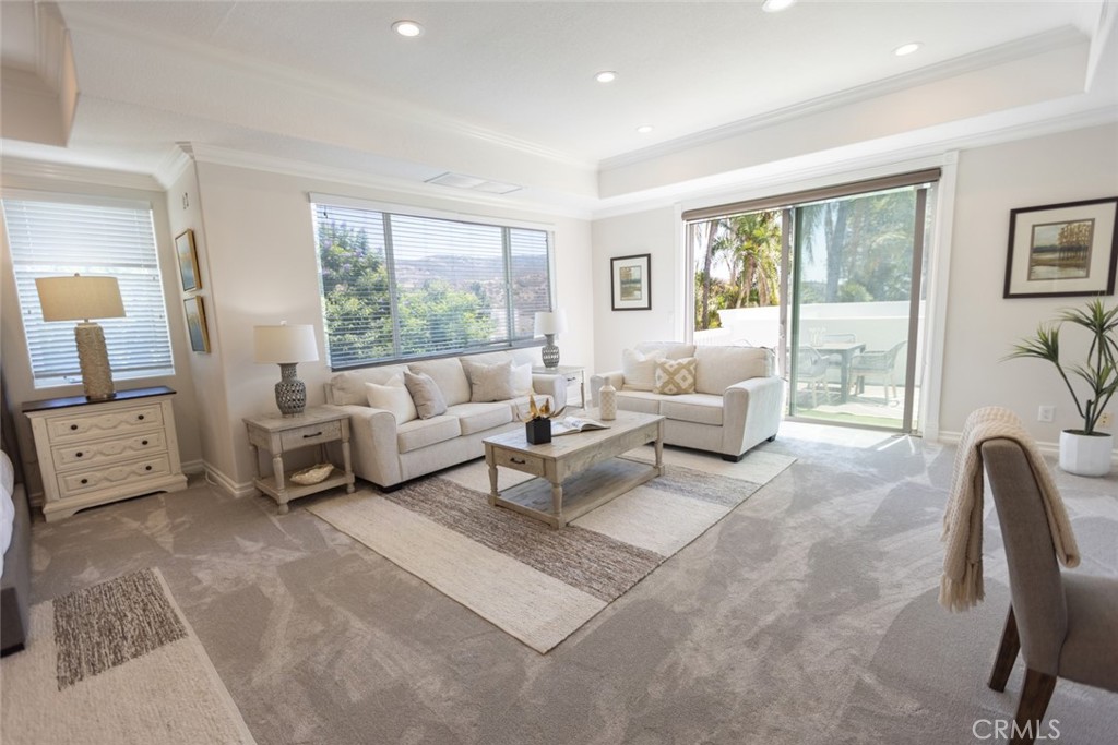 9731 Rangeview