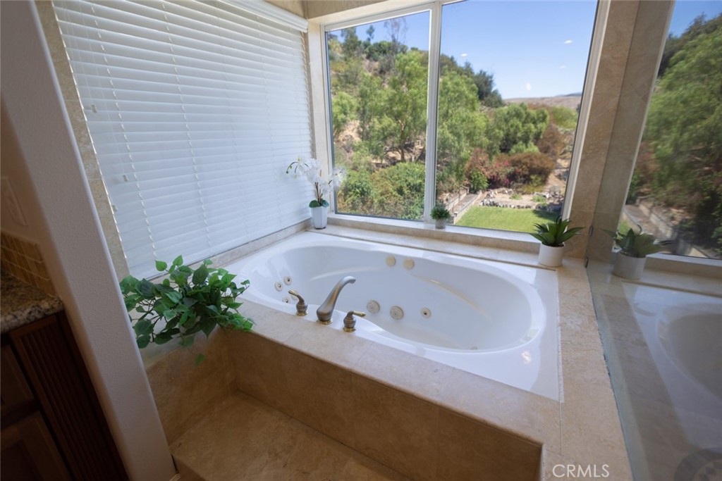 9731 Rangeview