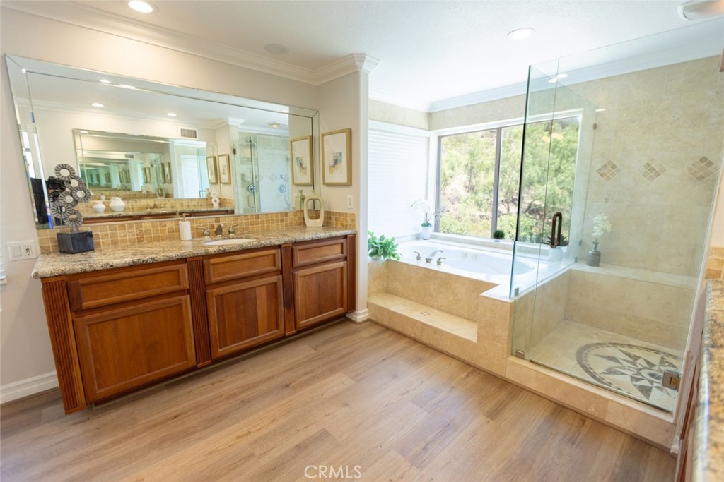 9731 Rangeview