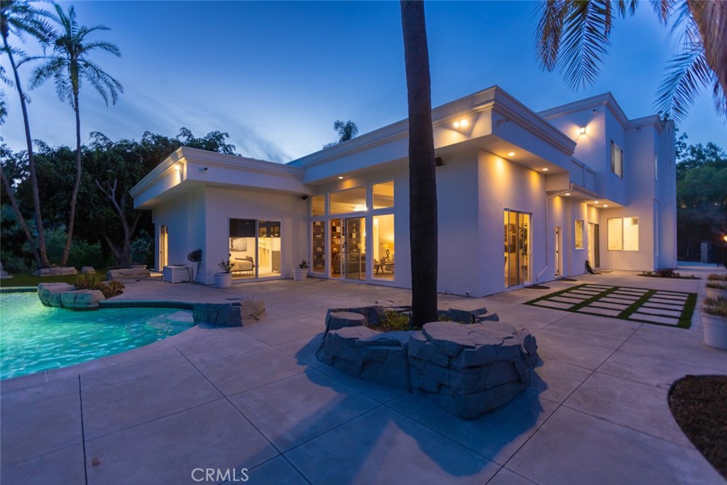 9731 Rangeview