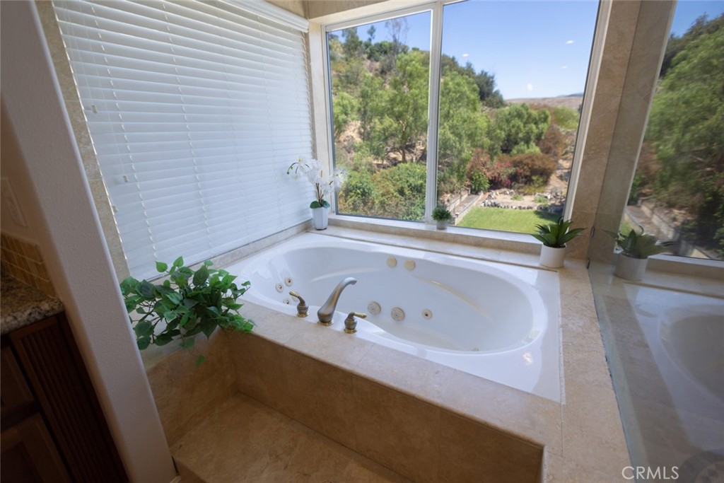 9731 Rangeview