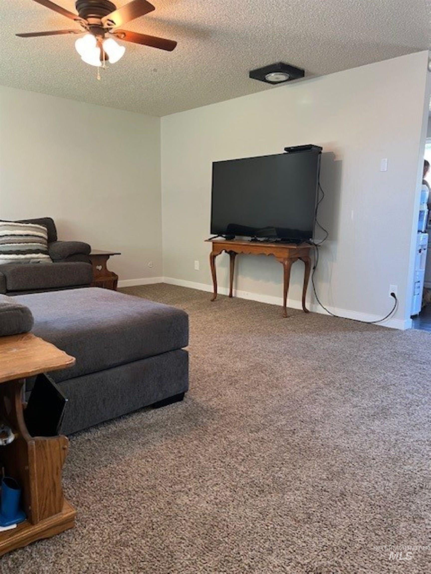 405 Live Oak Avenue