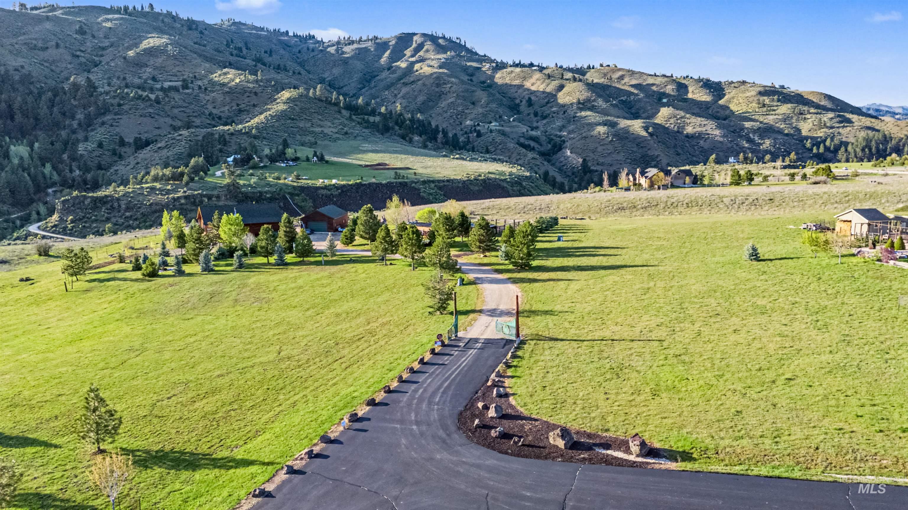15 Rim Canyon