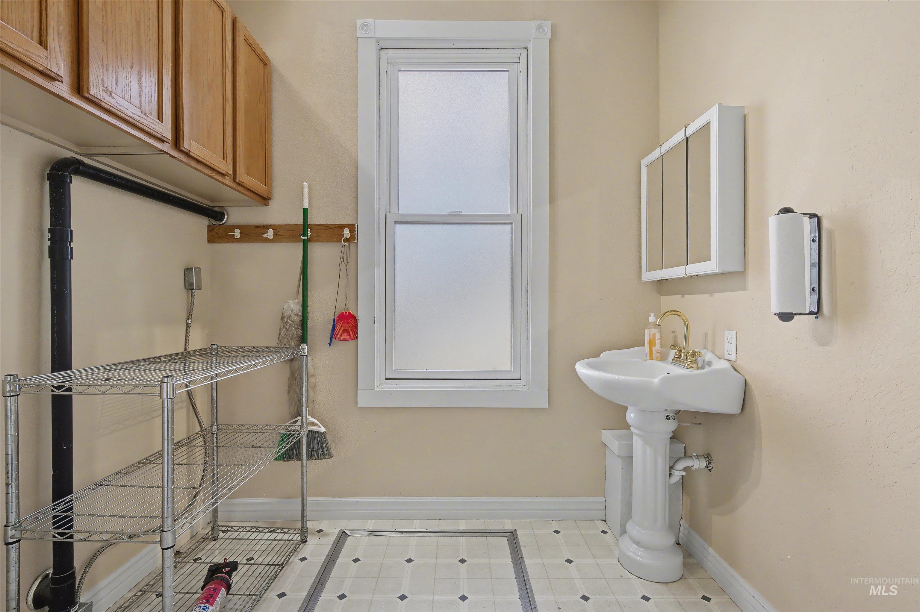 315 S 7th Ave