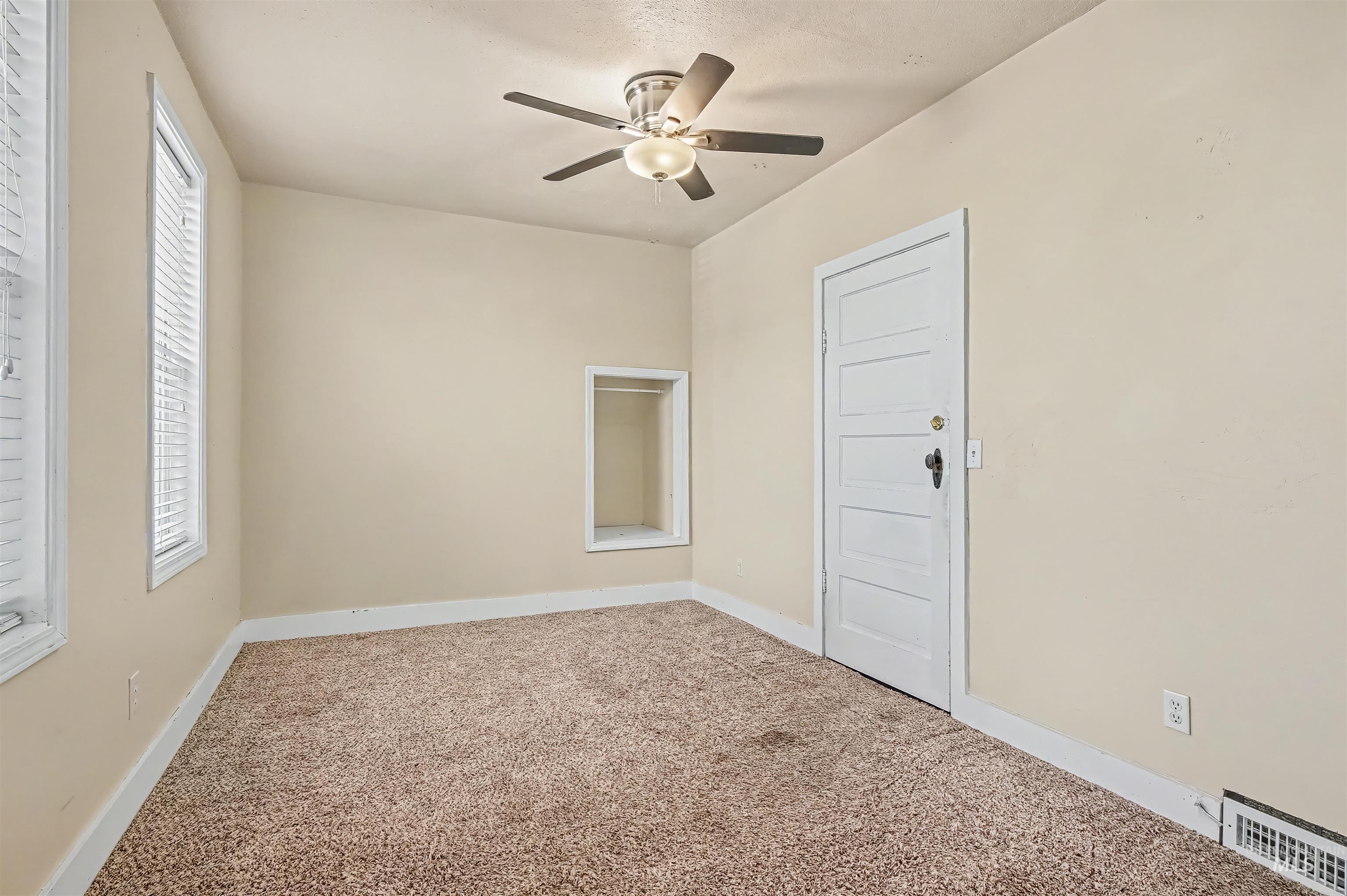 315 S 7th Ave