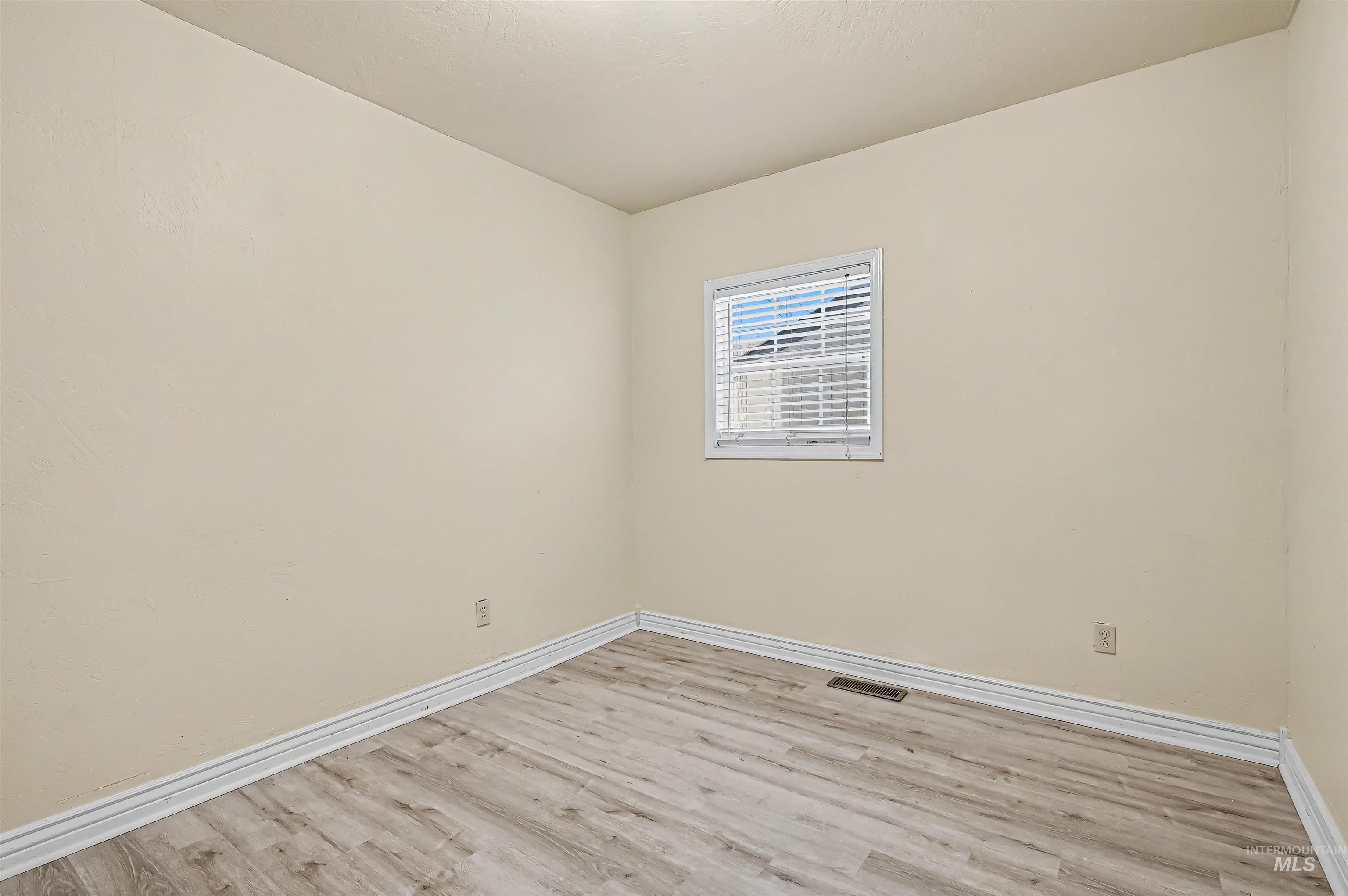 315 S 7th Ave