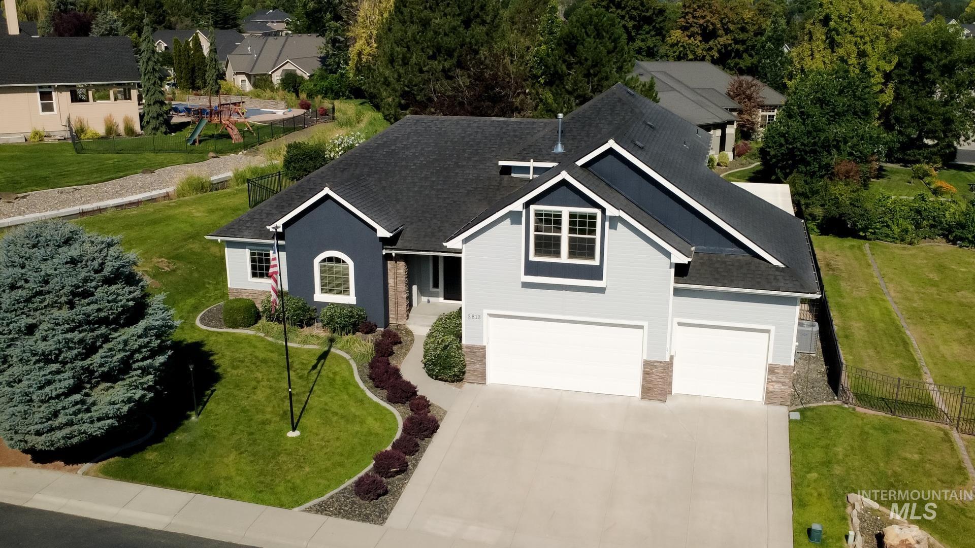 2813 S Bayhill Ct