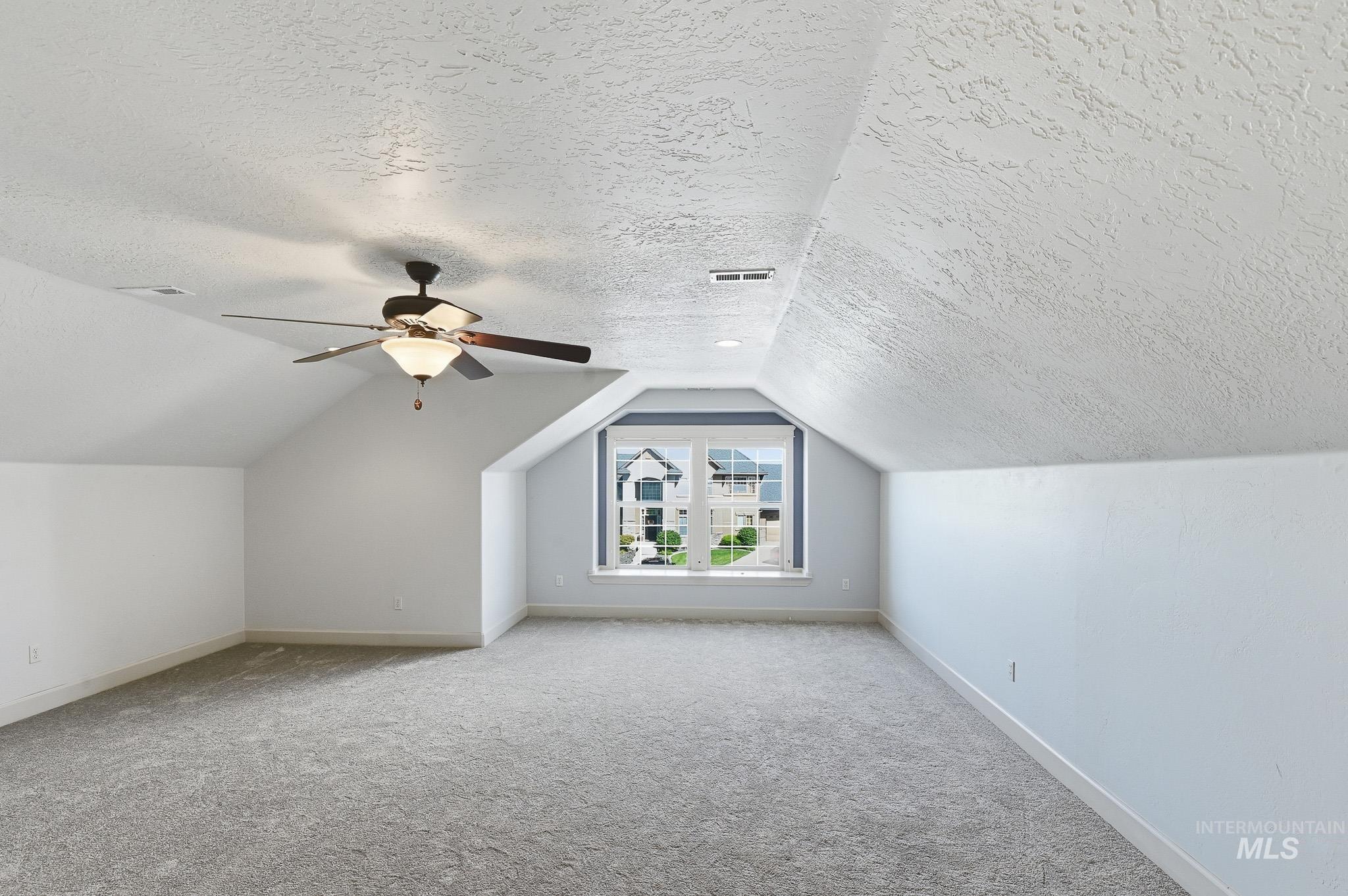 2813 S Bayhill Ct
